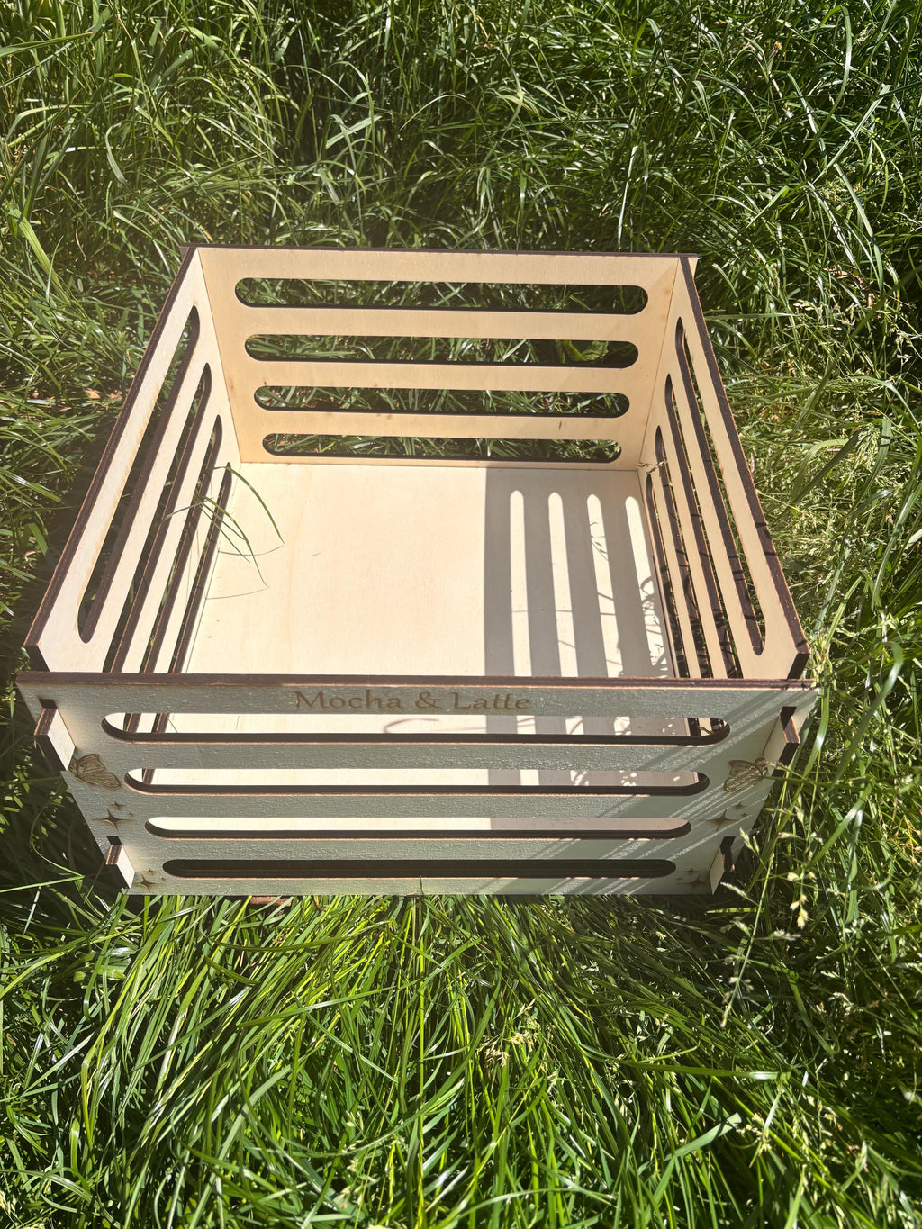 Personalised Rabbit and Guinea Pig Hay Feeder box with Pets' Names- Slot Together, Pet Safe Plywood