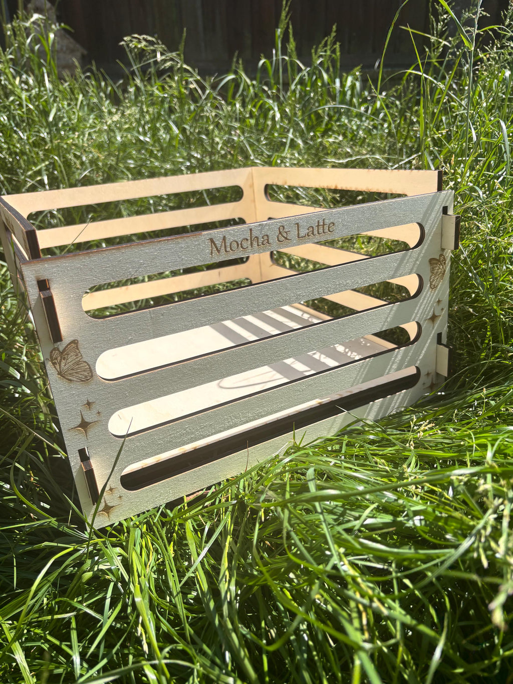 Personalised Rabbit and Guinea Pig Hay Feeder box with Pets' Names- Slot Together, Pet Safe Plywood
